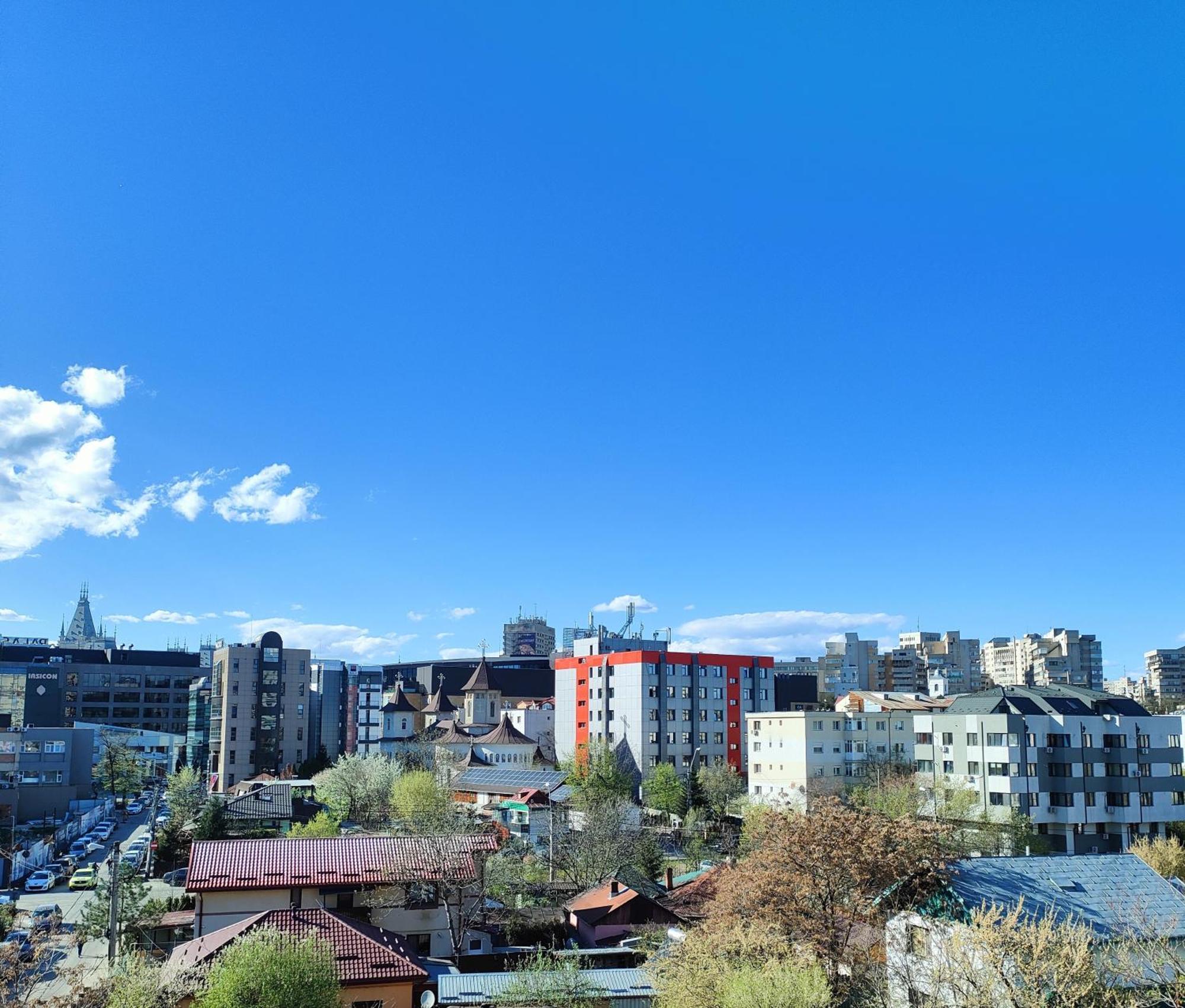 Central Apartament Yaş Dış mekan fotoğraf